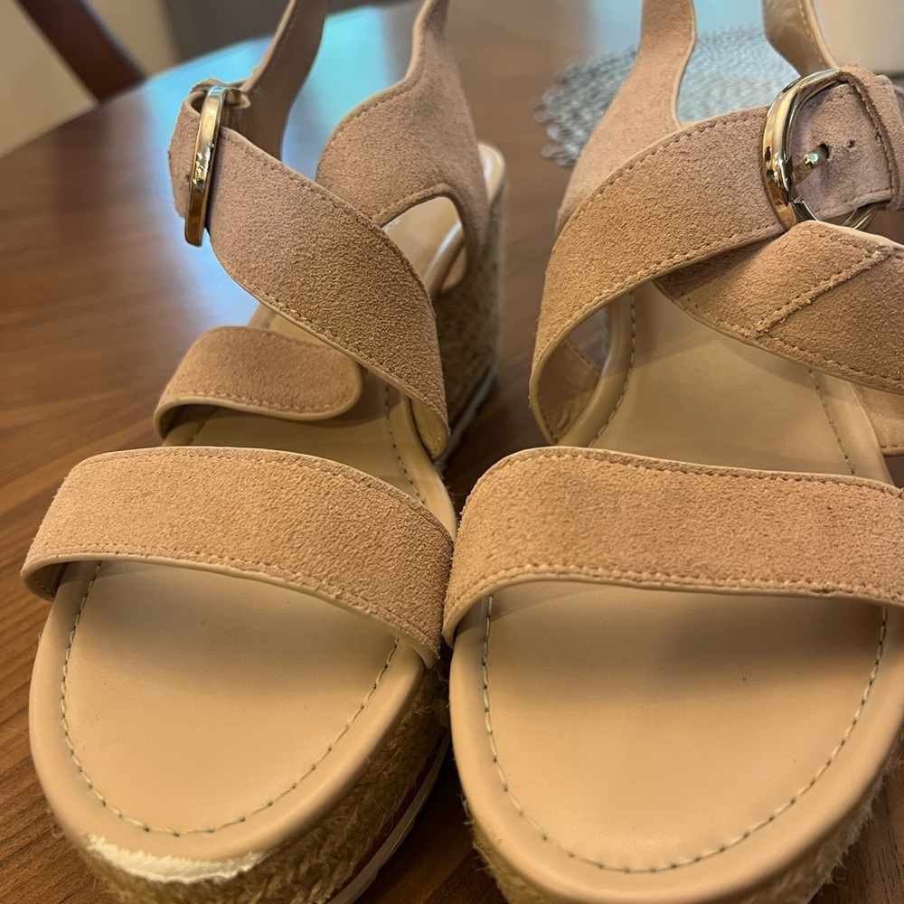Marc Fisher 9.5 Wedge Sandals, worn twice - Picture 2 of 9
